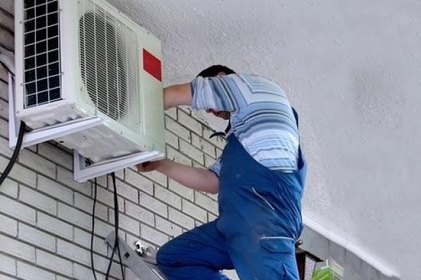 Tháo lắp ráp máy lạnh